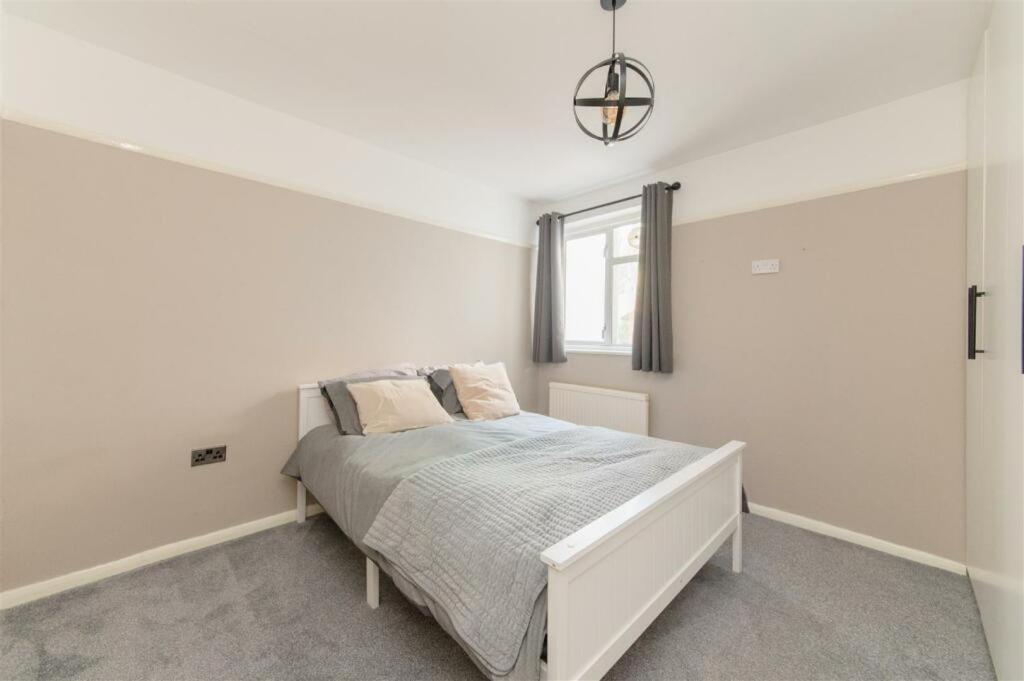 Appartamento Vibrant & Stylish Mill Hill East Pad Hendon Esterno foto